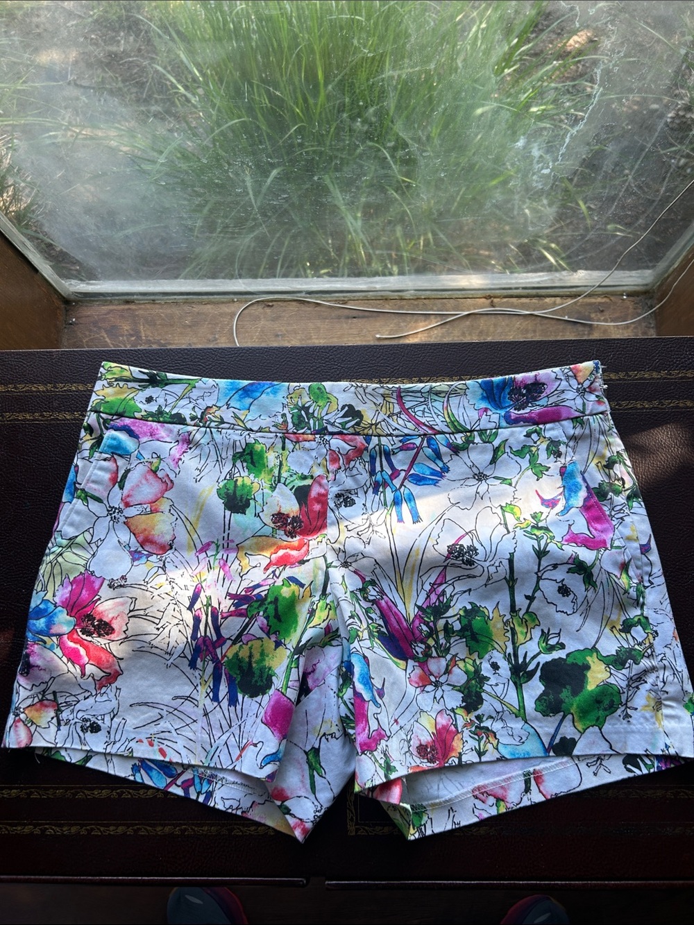 Express Women's Floral Watercolor Print Shorts - White Multicolor